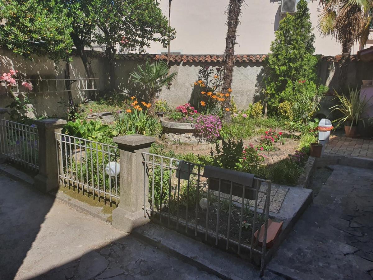 Secret Garden Apartment Koper Extérieur photo